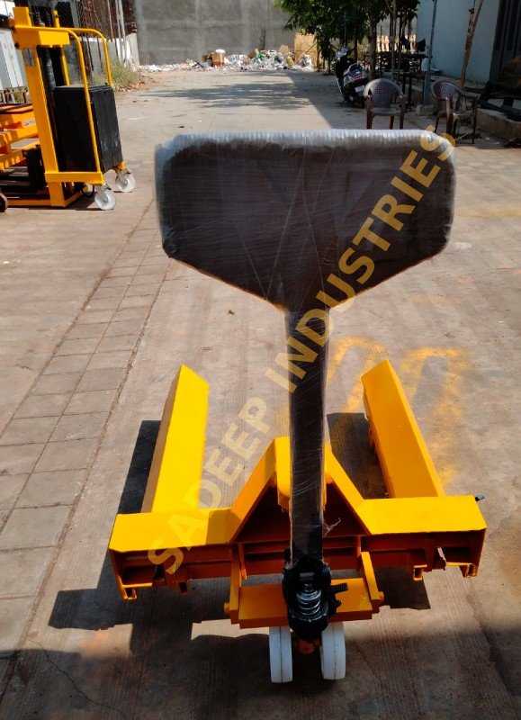 Reel Pallet Truck - Image 3