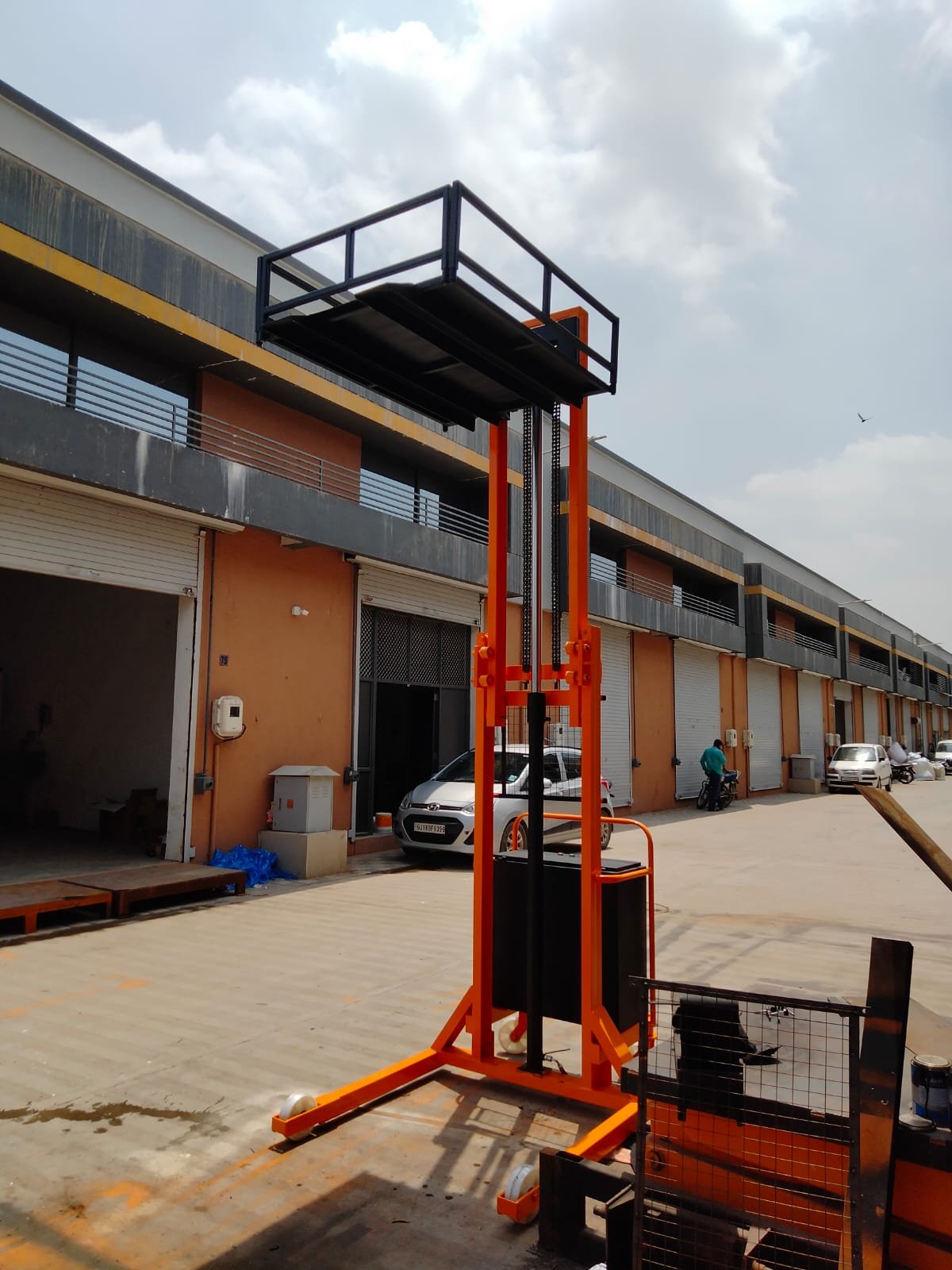 Cage Stacker 3 Mtr. - Image 4